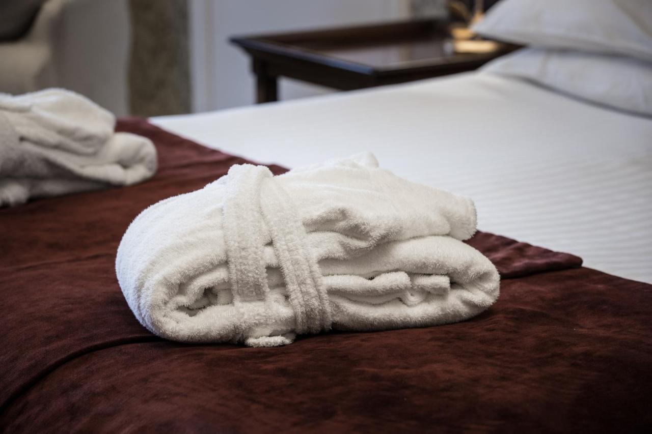 Karma Lake Of Menteith Hotel Stirling Esterno foto